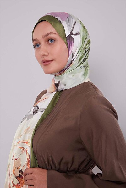 Levidor Green Lotus Pattern Indian Silk Shawl