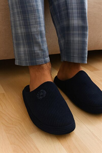 MODAONN Unisex Embroidered Velvet Corduroy Pattern Comfortable Soft Sole Fur Inside Slippers