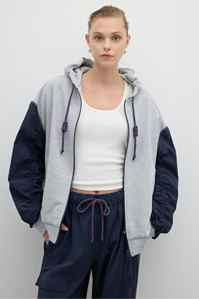 Roman Önü Fermuar Detaylı Kapüşonlu Sweatshirt Gri K2623827_004