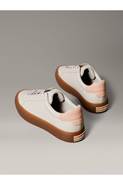 Calvin Klein Kadın Deri Bağlamalı Rahat Taban CK Yazı Detay Bej Sneaker HW0HW02673-0IV