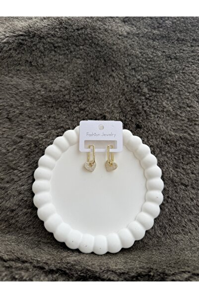 Bijouzel Altın Renk Kalpli Taşlı Çelik Küpe – Zarif ve Şık Tasarım