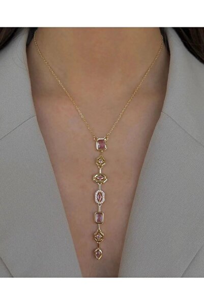 eternatakı قلادة فولاذية بتفاصيل حجرية من إيترنا