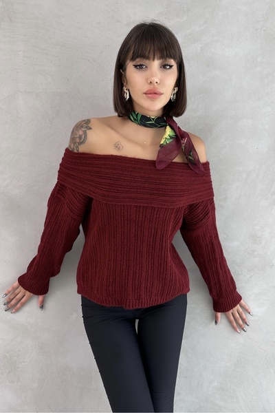 Rabi Shine Women's Knitwear Madonna Collar Sweater