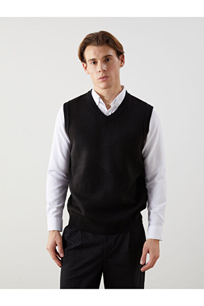 LC Waikiki سترة تريكو رجالية سوداء قياسية بياقة على شكل حرف V