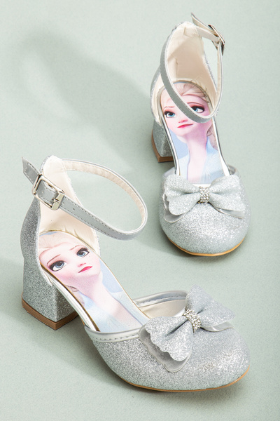 SGF KIDS GÜMÜŞ ÇOCUK KARAKTERLİ TOPUKLU ABİYE AYAKABI