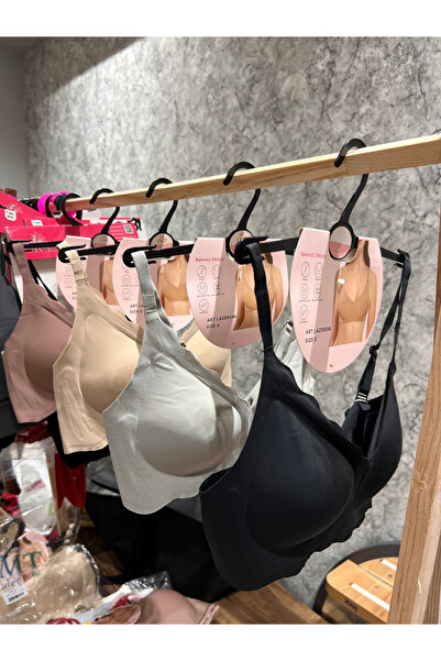 BUTİK1AVM Seamless Wire-Free Invisible Bra Removable Cup Adjustable Strap Non-Marking Laser Cut