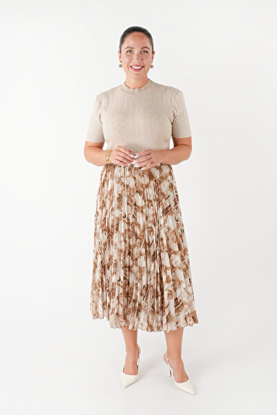 Guzella Plus Size Pleated Midi Skirt