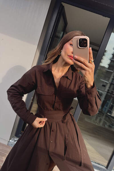 Sue Store Acı Kahve Korseli Cep Detaylı Maxi Gömlek Elbise