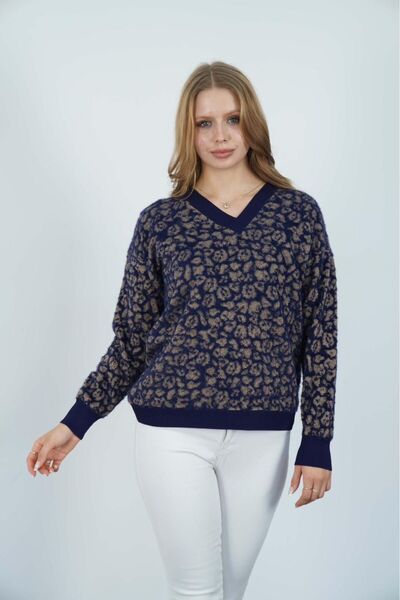 AGORATEKSTİL Women's Leopard Patterned V-Neck Knitwear Sweater