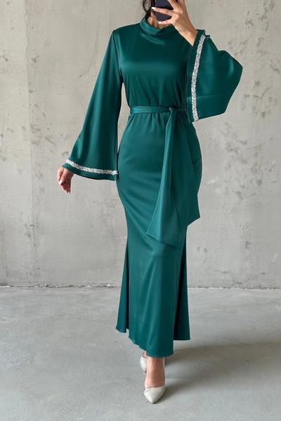 LEYUZE BUTİK Kol Detaylı Eşsiz Tasarım Saten Tesettür Abiye