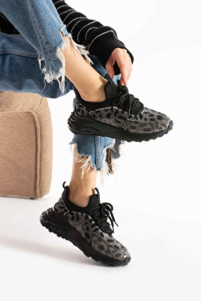 TubiBella Taş Detaylı Siyah ve Gri Leopar Desenli Spor Ayakkabı