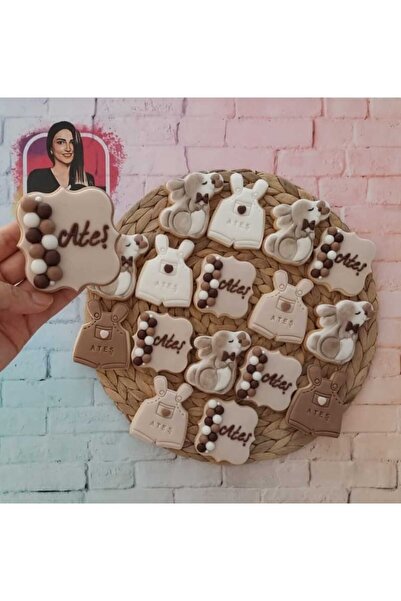 Tatlı Armağanlar Kahverengi Tavşan Temalı İsimli Bebek Tulumlu Model Butik Kurabiye - 20 Adet