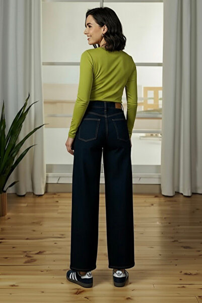 oshebu Oil Green- Crew Neck Basic Long Sleeve Bodysuit