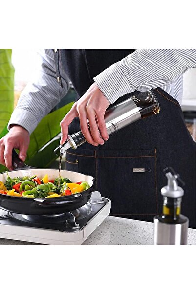 Raakmadezanmir 4 Pieces Oil Dispenser Tip with 4 Non-Spill Caps Bottle Tip Stopper Silicone Oil Applicator Kitchen Accessory