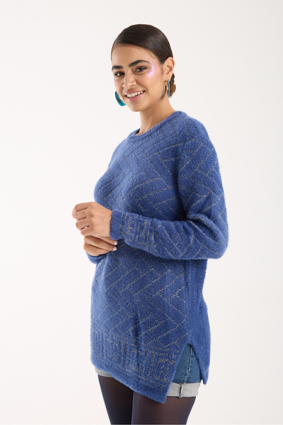 Moda Days Pulover pentru femei din tricot cu guler rotund, cu fante laterale, din fir indigo sclipitor.