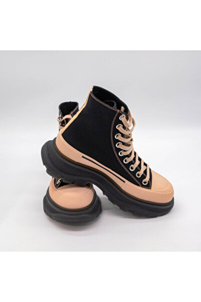 ALEXANDER MCQUEEN Tread Slick Ankle Boots in Black-Pink