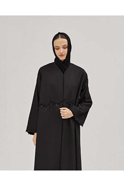 SOROSE SA عباية كريب كلوش سوداء مزينة بكريستال على الأمام والأكمام