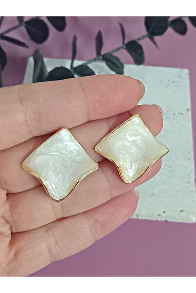 mos&more Cream Enamel Wavy Stylish Earrings