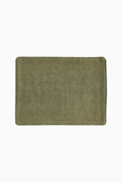 Crate & Barrel مفرش طاولة جيك أرنولد كينسينغتون الأمريكي، مصنوع من الكتان والقطن بنسبة 100%، تصميم أنيق مع تفاصيل دقيقة