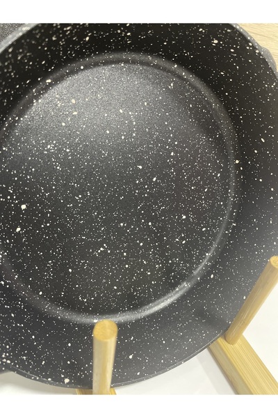 Komşu Züccaciye 3’lü Set Döküm Siyah Granit Sahan Tava 22cm-20cm-18cm.