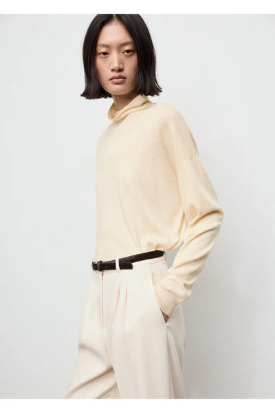 MANGO Woman Dik yaka kazak