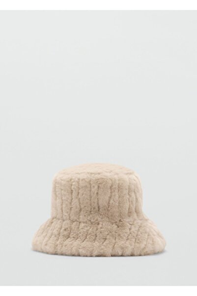 MANGO Woman Kürk görünümlü bucket şapkası
