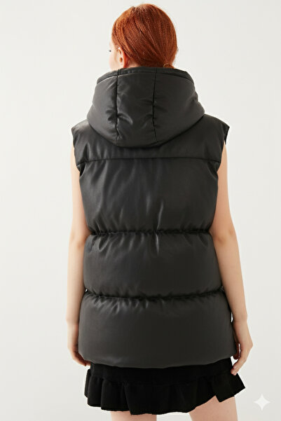 Belly Moon Women's Black Leather Pocket Hooded Sleeveless Puffer Vest