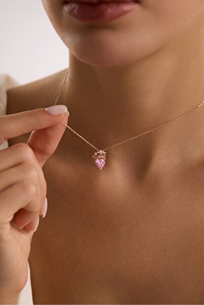 Nereze 925 Ayar Gümüş Rose Kaplama Pembe Kalp Taşlı Kraliçe Kolye
