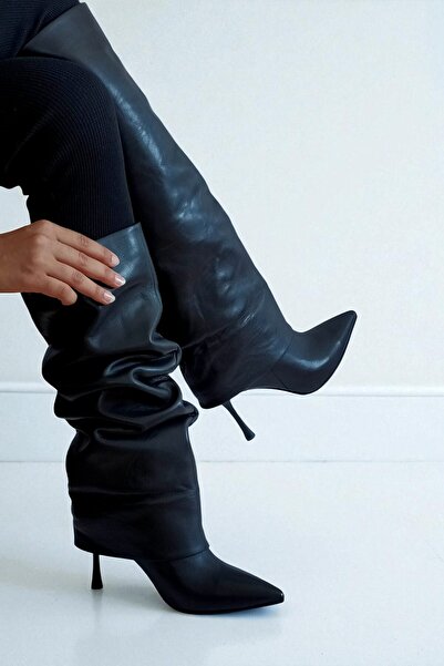 ERS Air Comfort Siyah Hakiki Deri Kadın Diz Altı Çizme – 9 cm İnce Topuk Şık Sivri Burun