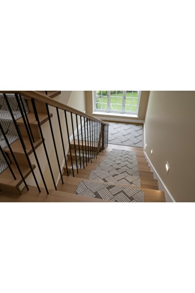ALADAĞ HOME 20x75 cm Jel Tabanlı Kaymaz Merdiven Halısı - Overloklu ve Çift Taraflı Bantlı (1 Adet)