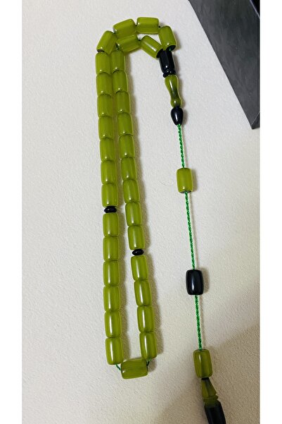 Yegane Erkek Kombin Seti: Klasik Şıklık ve Manevi Dokunuş (Saat, Bileklik ve Tesbih)