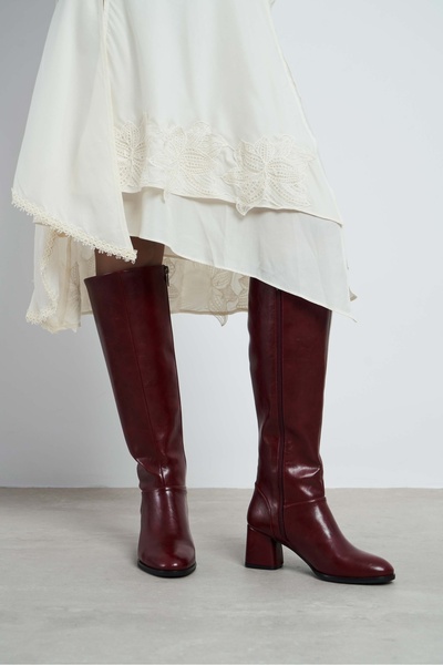 NİŞANTAŞI SHOES Christa Bordo Raşel Rustik Desen Küt Burun Kadın Topuklu Çizme