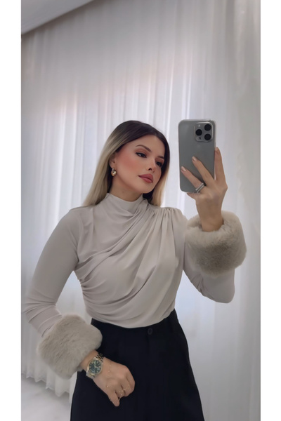 DENİZ Kolu Kürk Detaylı Drapeli Bluz