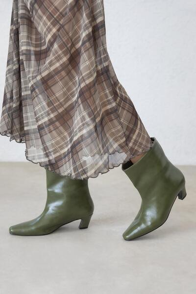 STRASWANS Viva Жіночі черевики з зморшкуватою шкірою, колір хакі