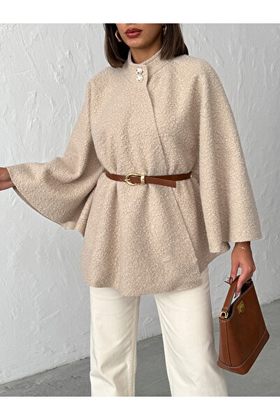 BEJNA Dámské béžové pončo s knoflíky, detailem pásku a látkovým lemem