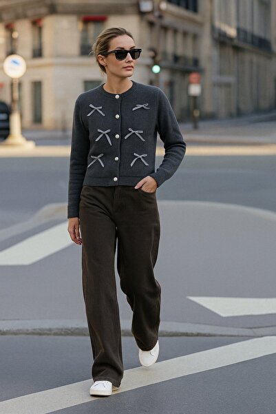 HAKKE Bow Embroidered Button Cardigan