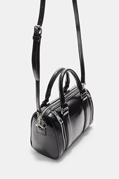 Stradivarius Fermuarlı suni deri çanta