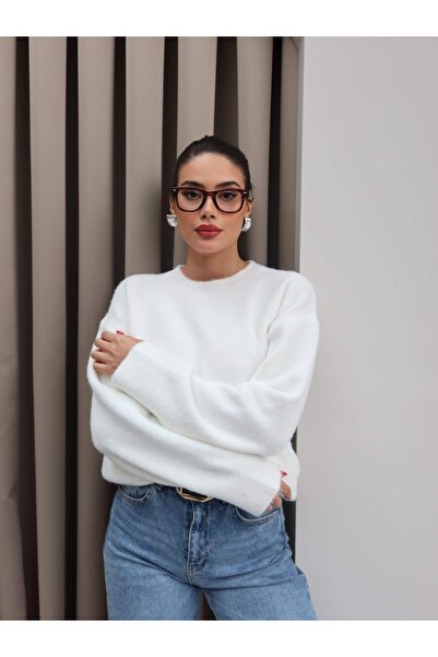 ESRAHELVACI Crew Neck Soft Textured Oversize Sweater