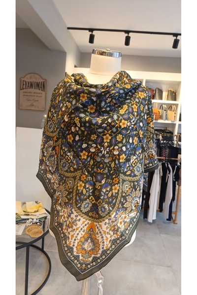 Loryan Scarf Diamond Adel Scarf