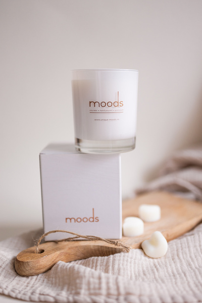 Unique Moods Cuban Tabacco & Oak, Lumanare din ceara de soia 100%, cu parfumu...