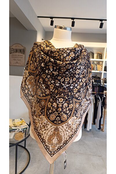 Loryan Scarf Diamond Adel Scarf