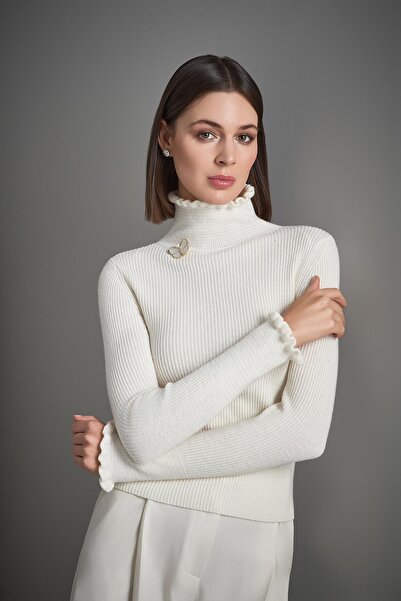 JOIN US ψηλός λαιμός Πλεκτό πουλόβερ με λεπτομέρεια με πεταλούδα