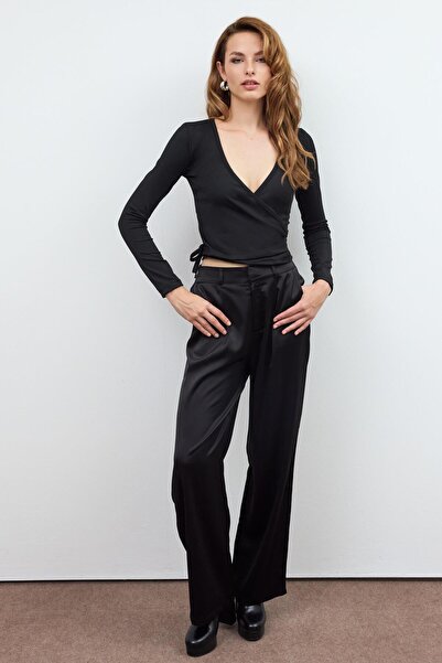 SHERIN Μαύρη βασική μπλούζα με διπλό στήθος