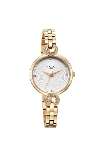 Titan ساعة نسائية تناظرية بمينا أبيض - 95278WM01