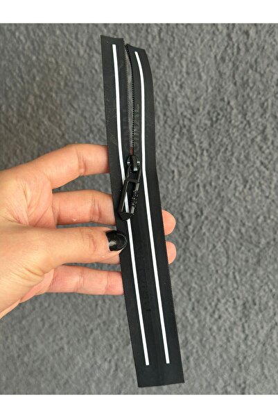 Gönülden Tasarım ЧЕРЕН С БЕЛИ ИВИЦИ, СКРИТ ЦИП 20X2 CM