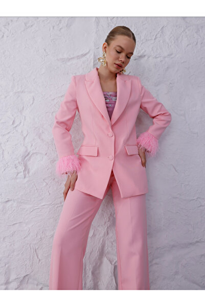 MODA Yeni sezon Özel seri kadın pembe koları tüy detaylı ceket pantolon ikili takım