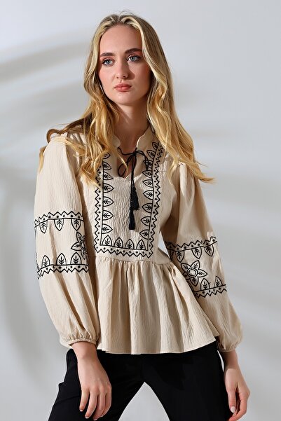 Lir Women's Embroidery Detailed Blouse Stone
