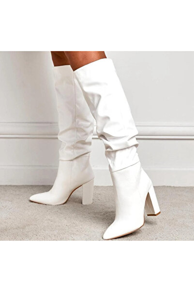 1way بوت طويل بتصميم عصري وأناقة فاخرة