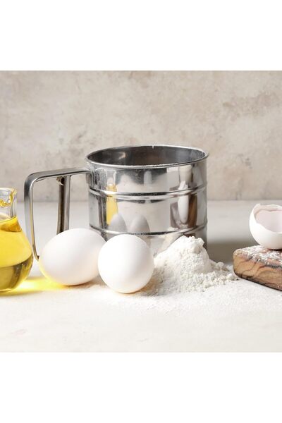 Raakmadezanmir 1 Piece Metal Stainless Steel Flour Sieve