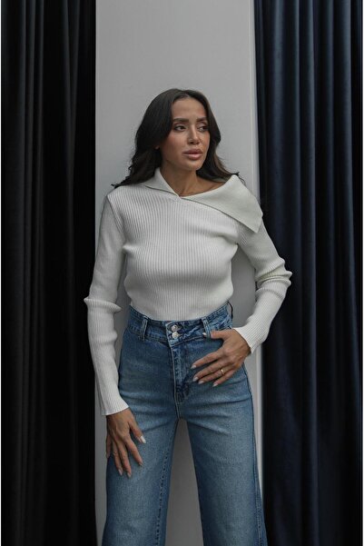 Havoş Pulover din amestec de lână cu guler asimetric ecru